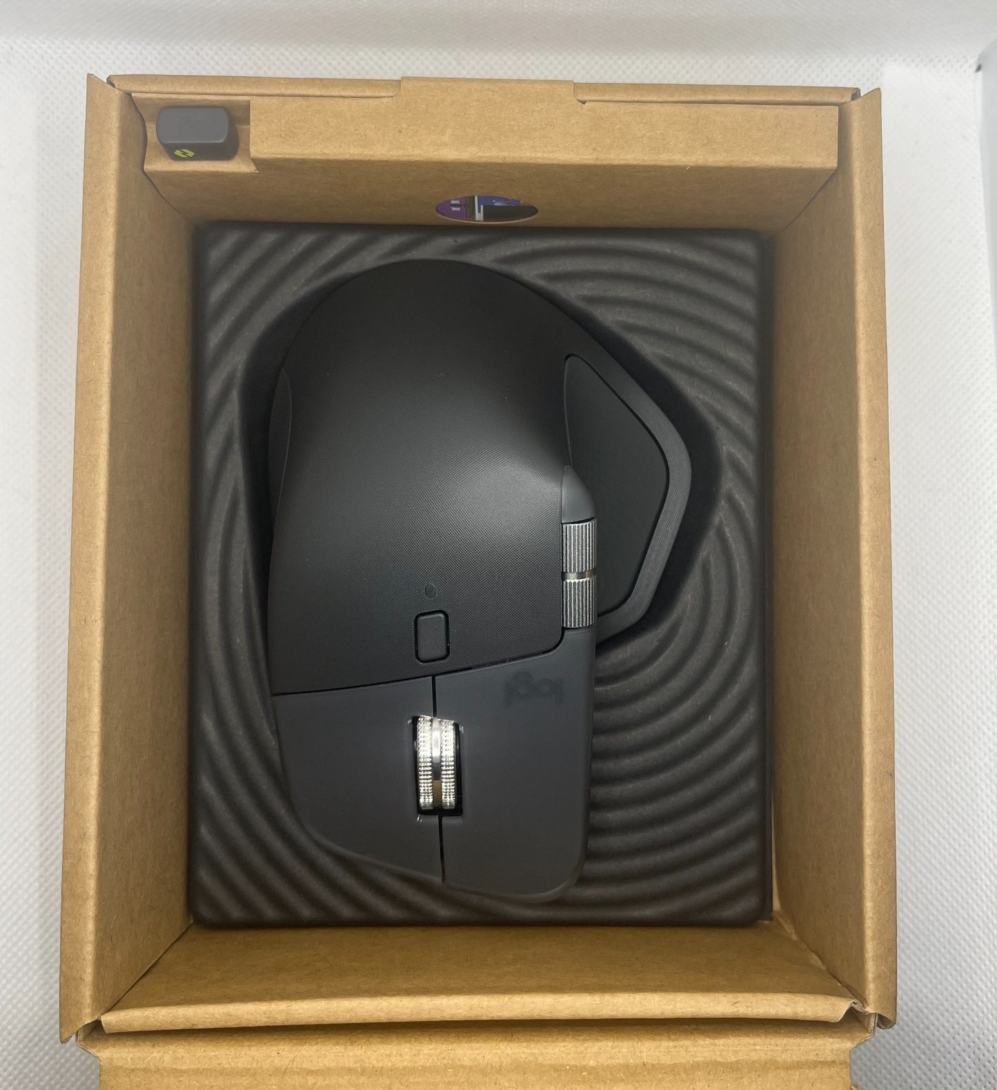 LOGITECH MX Master 4 Wireless Bluetooth Mouse 8K DPI - Graphite NEW