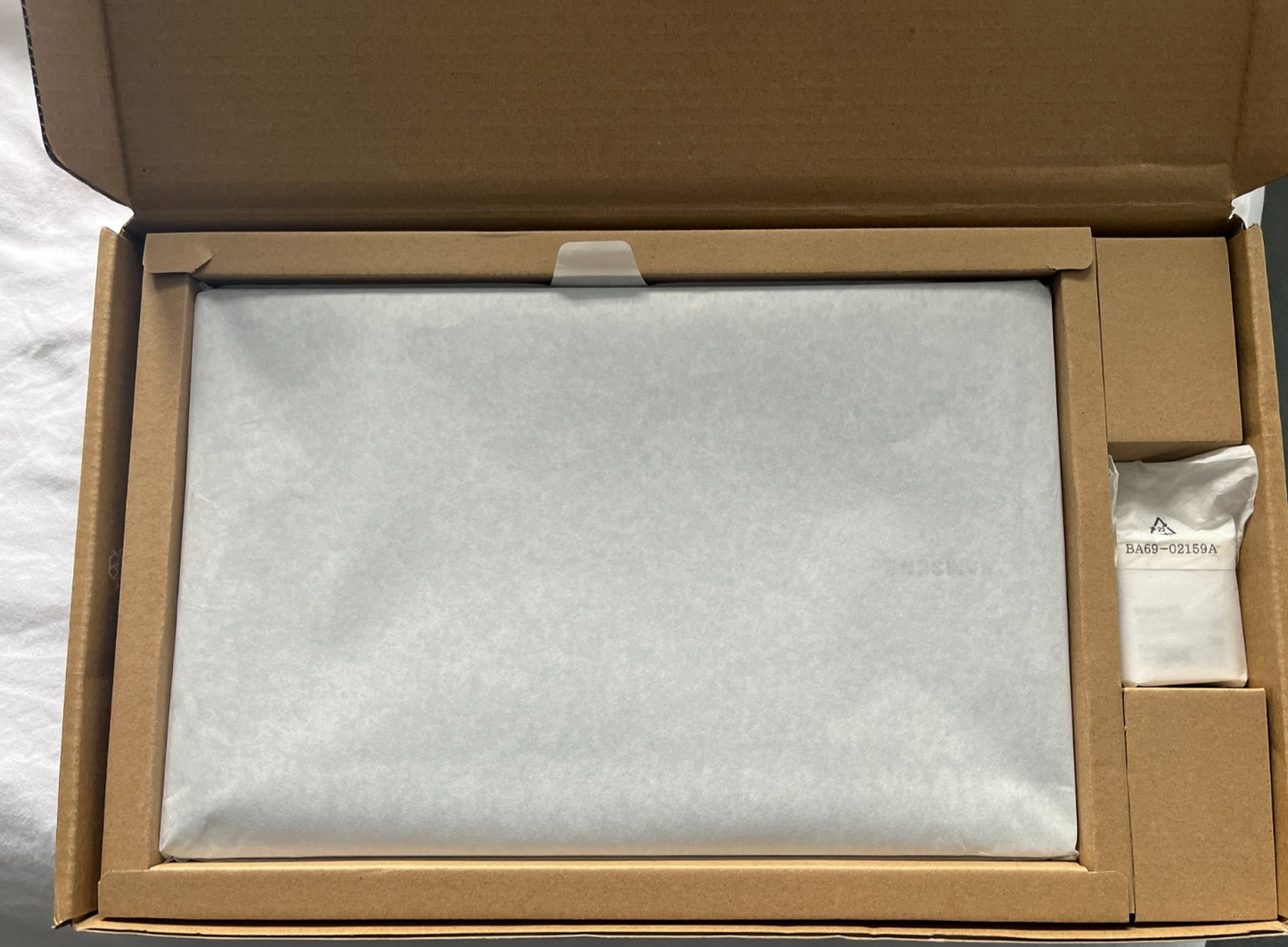 Samsung Galaxy Book4 Edge 15.6" Laptop Blue(snapdragon X1, 16GB, 256GB SSD) -New